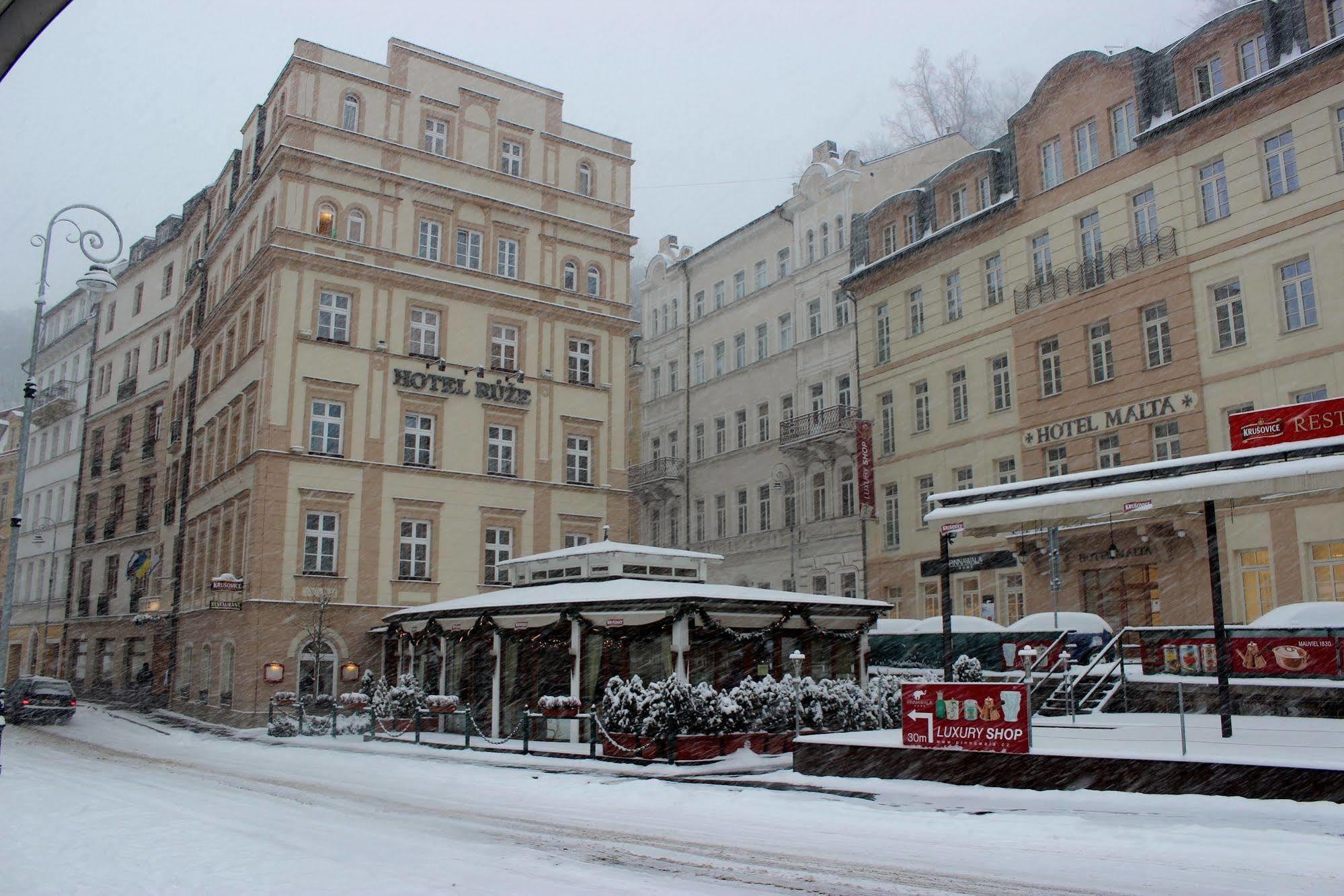 Hotel Malta Karlovy Vary Bagian luar foto